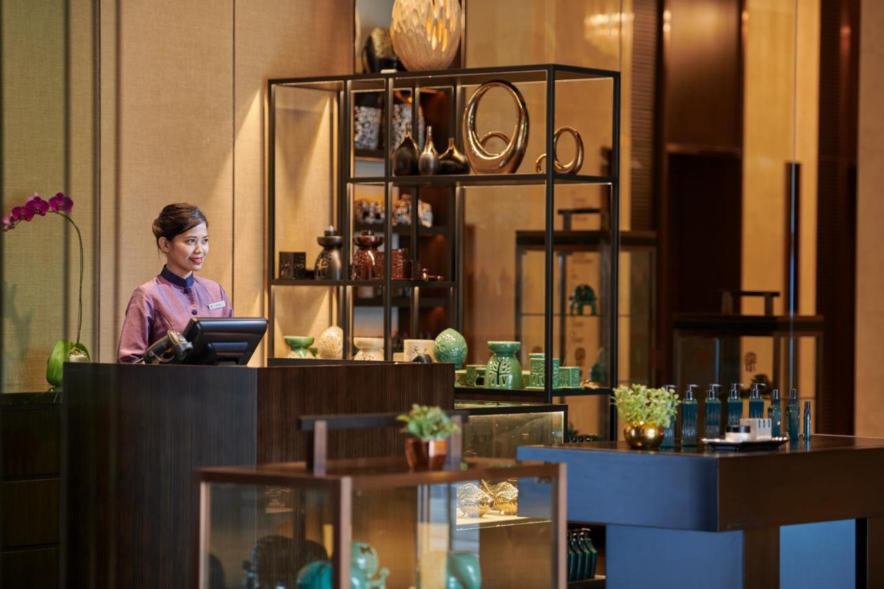 Pavilion Hotel Kuala Lumpur Managed By Banyan Tree Экстерьер фото The lobby of the hotel