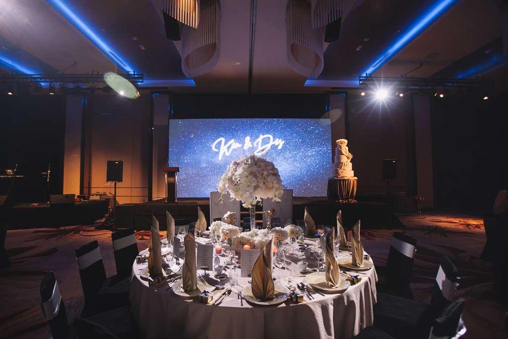 Pavilion Hotel Kuala Lumpur Managed By Banyan Tree Экстерьер фото The 2019 awards ceremony