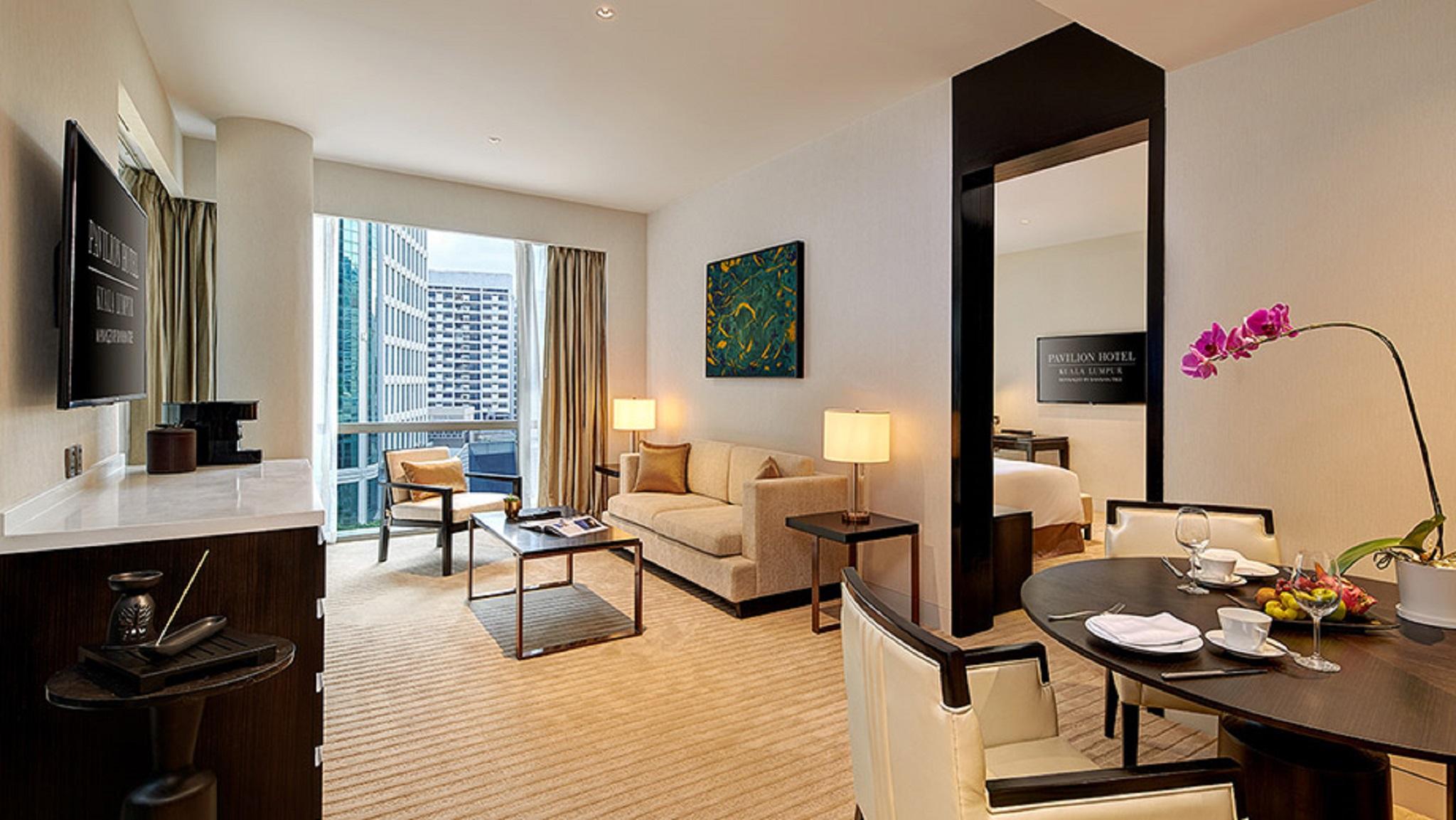 Pavilion Hotel Kuala Lumpur Managed By Banyan Tree Экстерьер фото A suite at the hotel